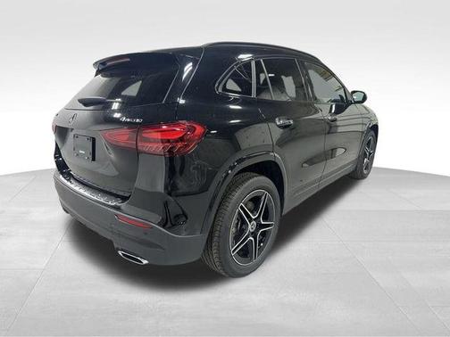 2025 Mercedes-Benz GLA 250 Base 4MATIC