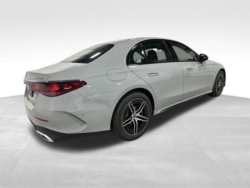 2956 2026 Mercedes-Benz E-Class E 450 4MATIC