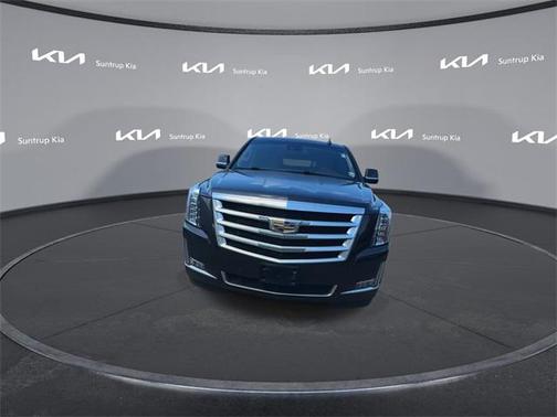2016 Cadillac Escalade ESV Luxury