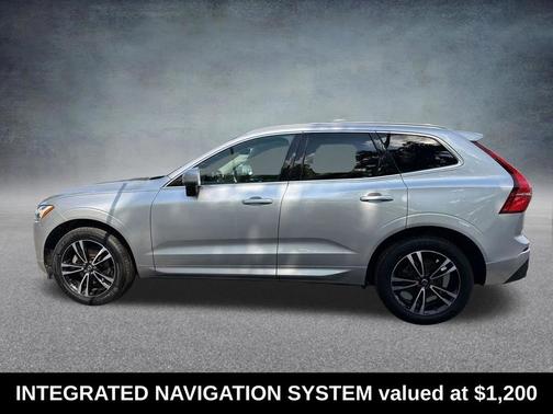 Bright Silver Metallic 2020 Volvo XC60 T5 Momentum