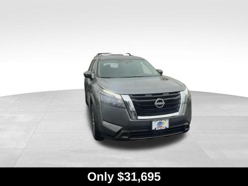 2024 Nissan Pathfinder SV FWD