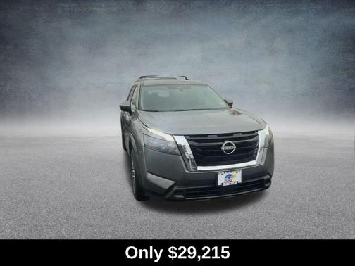 2024 Nissan Pathfinder SV FWD