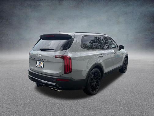 Wolf Gray 2022 Kia Telluride SX