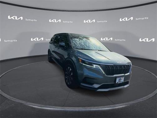 2023 Kia Carnival EX