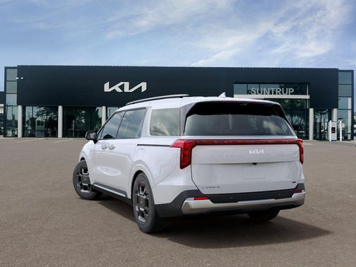 Snow White Pearl 2026 Kia Carnival Hybrid SX