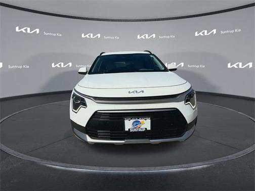 2023 Kia Niro EX
