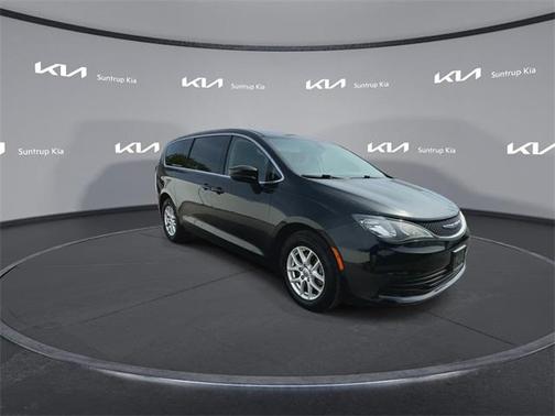 2017 Chrysler Pacifica LX