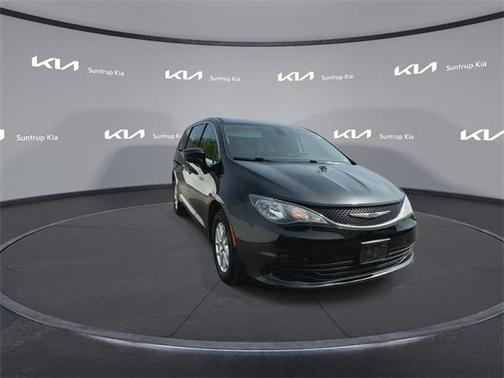 2017 Chrysler Pacifica LX