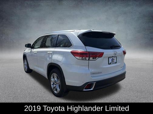 Blizzard Pearl 2019 Toyota Highlander Limited