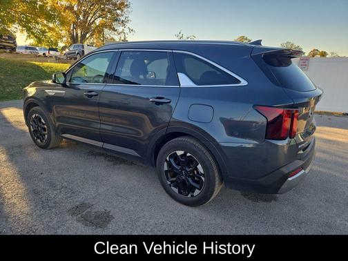 2024 Kia Sorento S