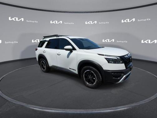 2024 Nissan Pathfinder Rock Creek 4WD