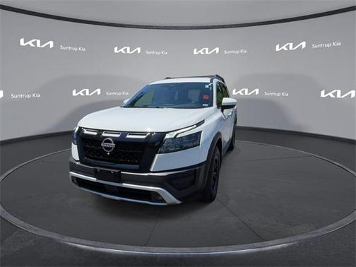 2024 Nissan Pathfinder Rock Creek 4WD