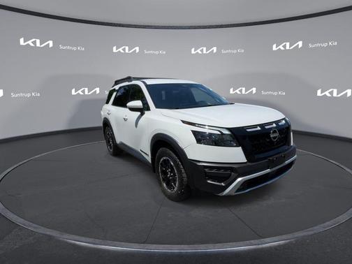 2024 Nissan Pathfinder Rock Creek 4WD