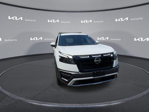 2024 Nissan Pathfinder Rock Creek 4WD