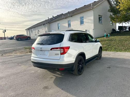 2022 Honda Pilot AWD Special Edition