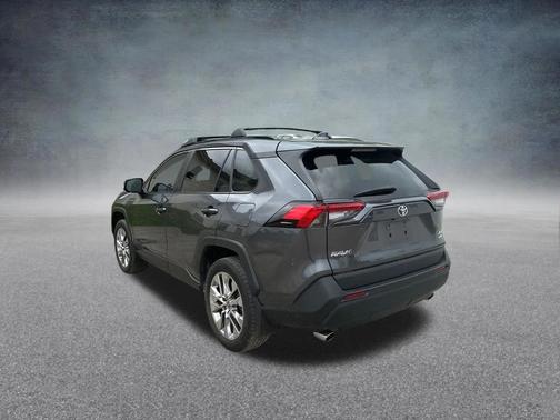 Magnetic Gray Metallic 2021 Toyota RAV4 XLE Premium