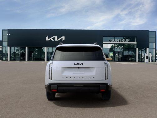White 2027 Kia Telluride Hybrid X-Line SX