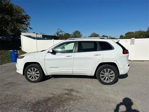 2016 Jeep Cherokee Overland