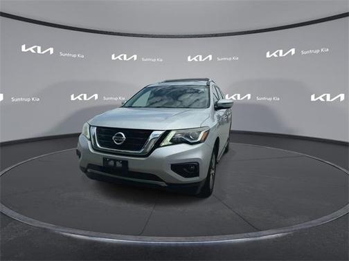 2019 Nissan Pathfinder SV