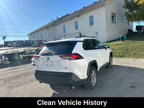 2024 Toyota RAV4 Hybrid XLE