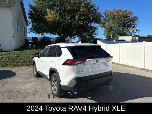 2024 Toyota RAV4 Hybrid XLE