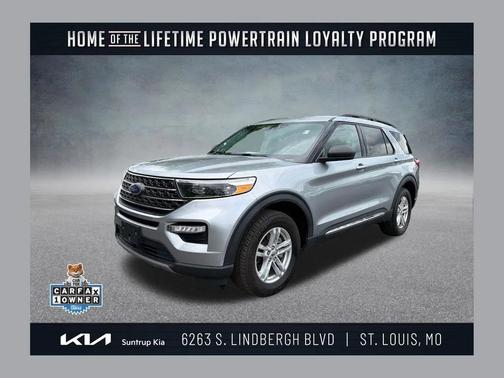 ICONIC SILVER METALLIC 2024 Ford Explorer XLT