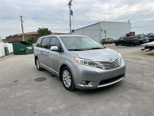 2017 Toyota Sienna Limited Premium