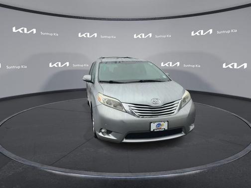 2017 Toyota Sienna Limited Premium