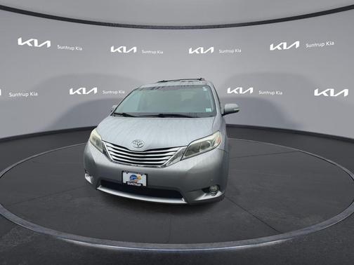 2017 Toyota Sienna Limited Premium