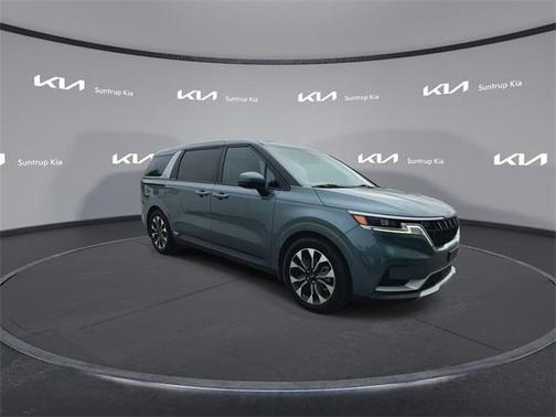 2022 Kia Carnival EX