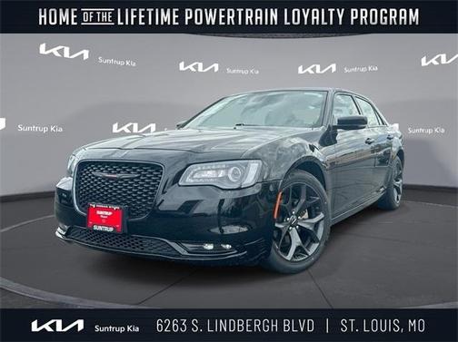 2023 Chrysler 300 S