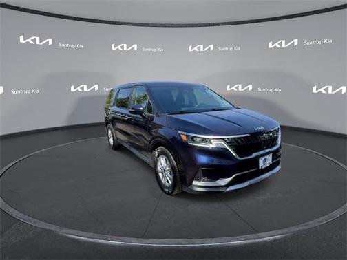 2023 Kia Carnival LX