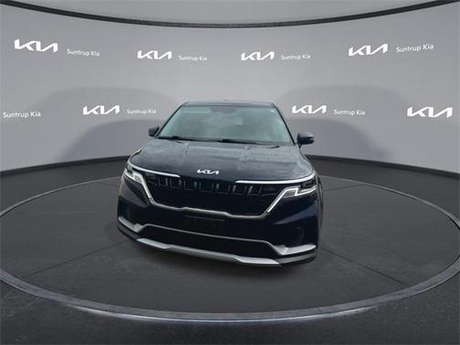 2023 Kia Carnival LX