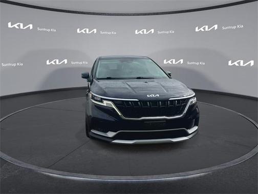 2023 Kia Carnival LX