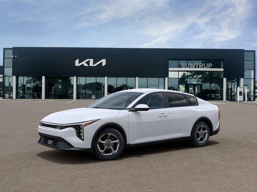 Snow White Pearl 2026 Kia K4 LXS