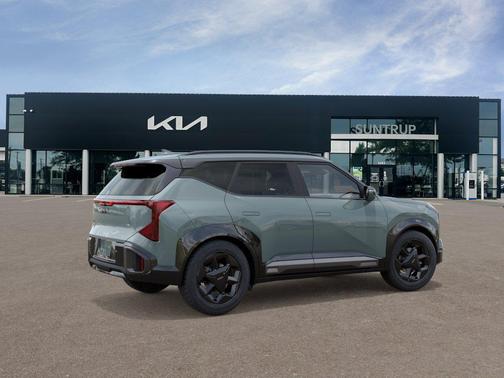 Green 2027 Kia Seltos X-Line S