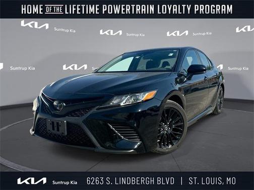 2020 Toyota Camry SE