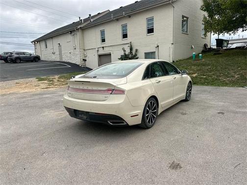 2016 Lincoln MKZ Base