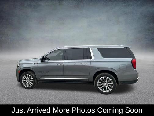 Satin Steel Metallic 2022 GMC Yukon XL Denali