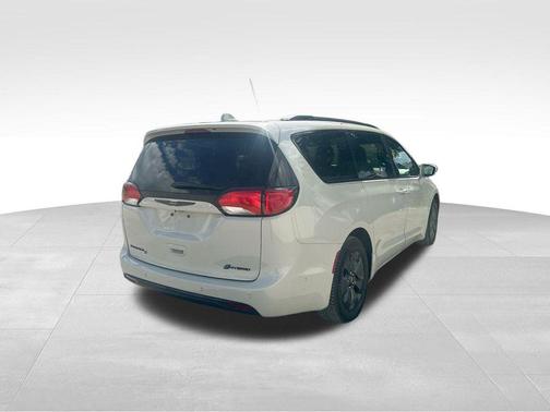 2020 Chrysler Pacifica Hybrid Limited