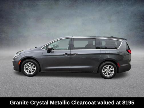 Granite Crystal Metallic Clearcoat 2023 Chrysler Pacifica Touring L