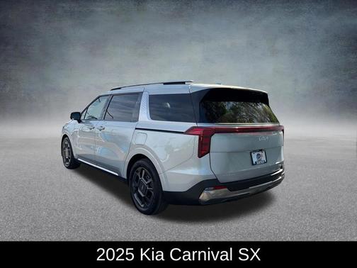 Ivory Silver 2025 Kia Carnival SX