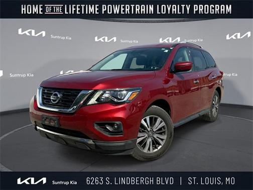 2017 Nissan Pathfinder SV