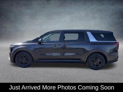 2025 Kia Carnival LXS