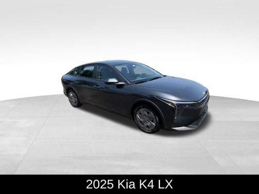 2025 Kia K4 LX
