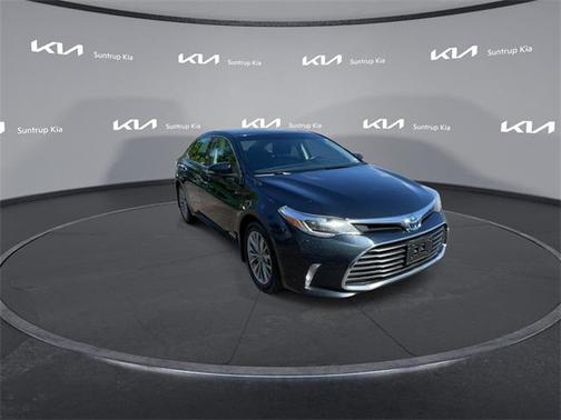 2016 Toyota Avalon Hybrid XLE Plus