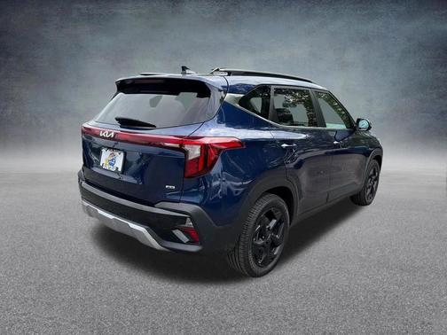 Dark Ocean Blue 2024 Kia Seltos EX