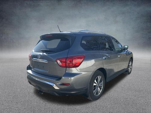 2018 Nissan Pathfinder S