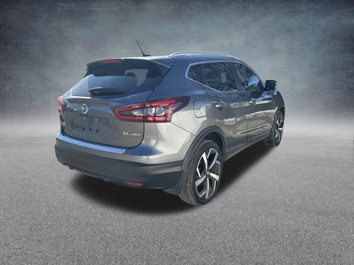 2022 Nissan Rogue Sport SL