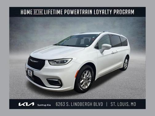Bright White Clearcoat 2021 Chrysler Pacifica Touring L